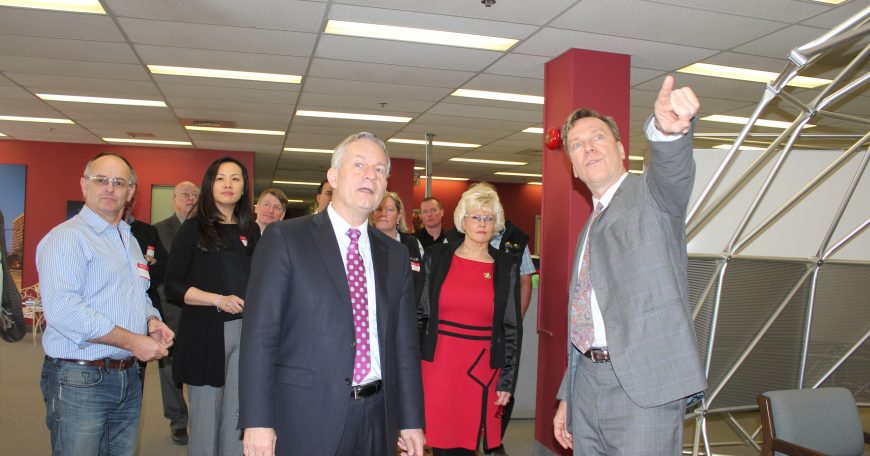 MP Cheryl Gallant Hosts International Trade Meeting in Arnprior NEWS RELEASE MP Cheryl Gallant Hosts International Trade Discussion in Arnprior April 15 2016