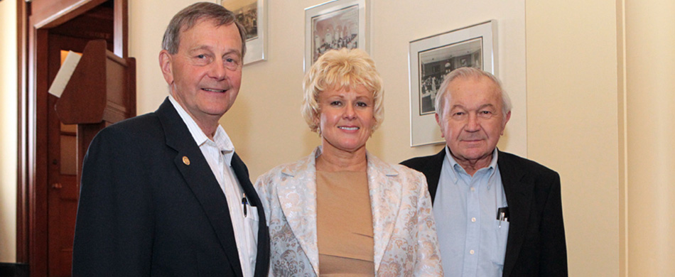 MP Cheryl Gallant Welcomes Local Rotarians to the Hill