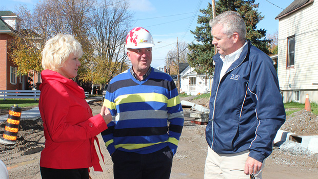 MP Gallant consulting with constituents