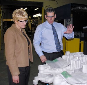 MP-Gallant-visiting-Ensyn-Technologies-in-Renfrew