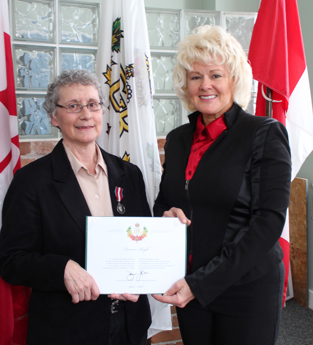 Cheryl Gallant Presents Carmen Krogh With Diamond Jubilee Medal Cheryl Gallant Renfrew