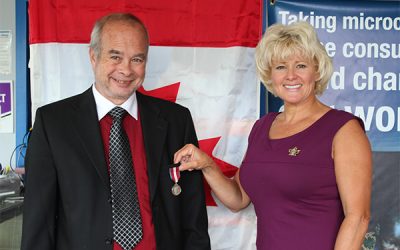 Cheryl Gallant presents Diamond Jubilee Medal to Glen MacGillivray of Petawawa