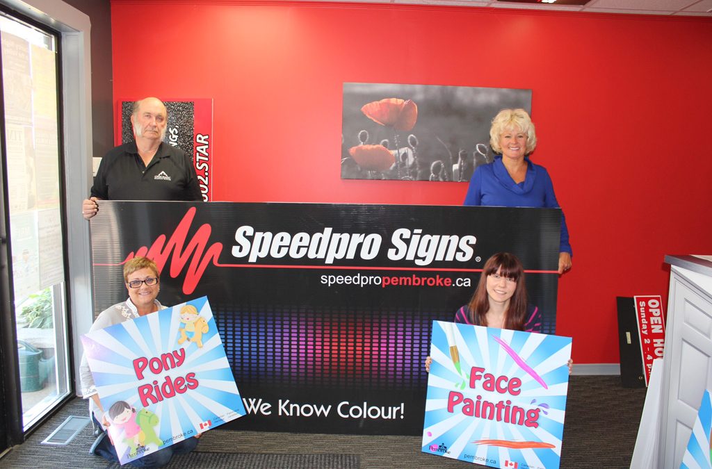 Cheryl Gallant brings EODP funding to Speedpro Signs in Petawawa